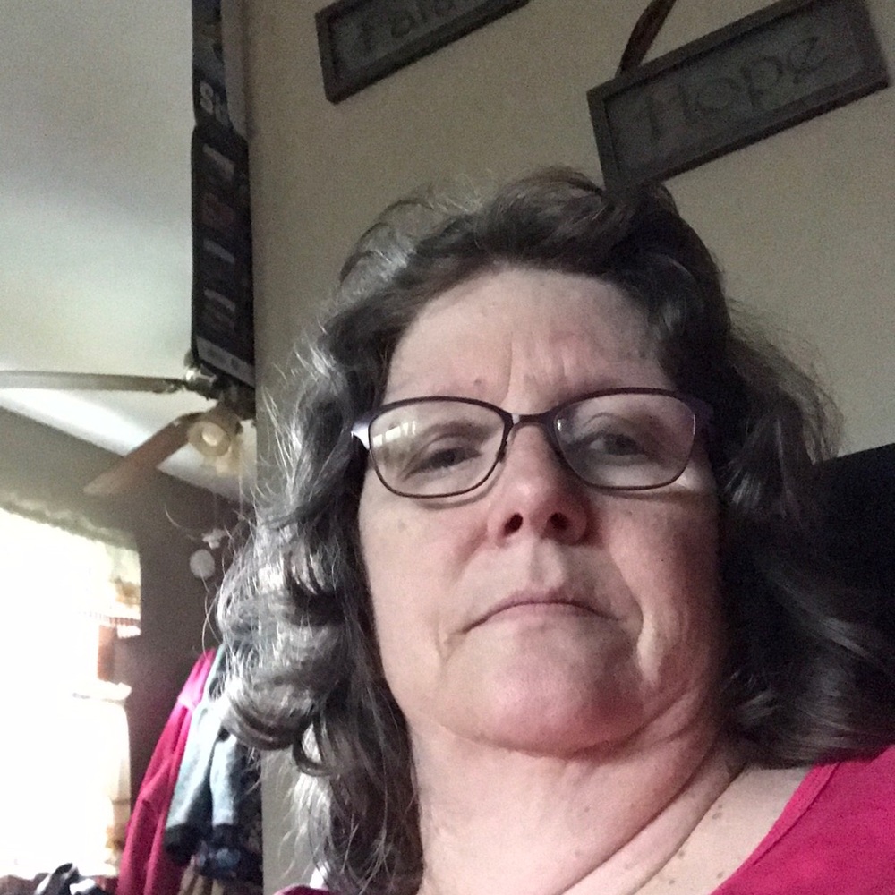 Meet your Posher, Suzette